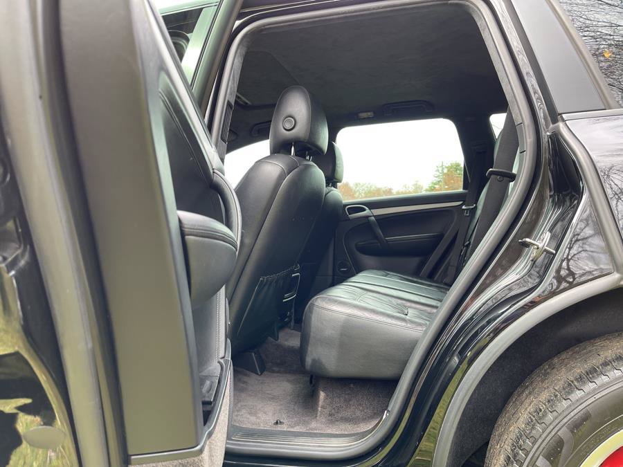 Used 2008 Porsche Cayenne Turbo AWD/4WD image 31