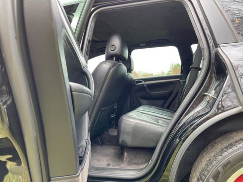 Used 2008 Porsche Cayenne Turbo image 31
