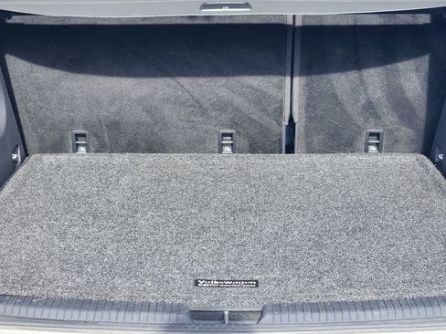 Used 2021 Volkswagen Atlas Cross Sport SEL Premium image 22