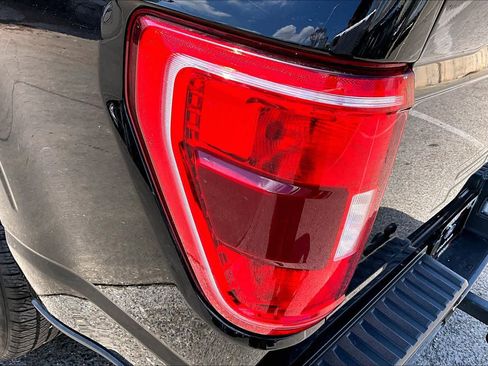 Used 2021 Ford F150 XLT image 28