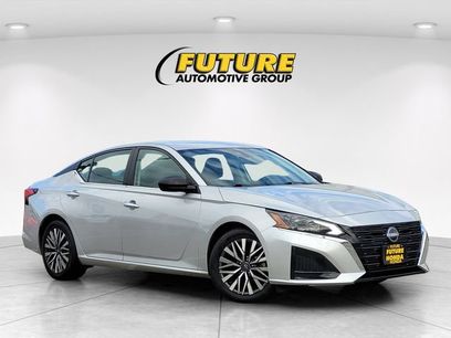 Used 2024 Nissan Altima 2.5 SV