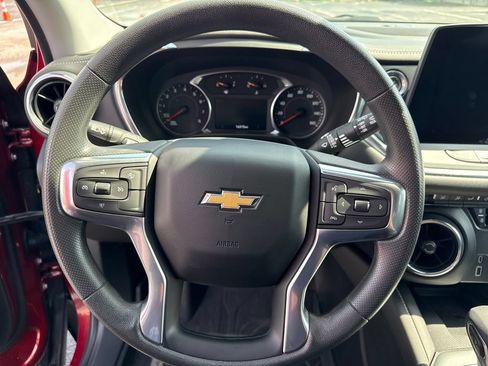 Used 2024 Chevrolet Blazer LT w/ Convenience Package FWD image 16