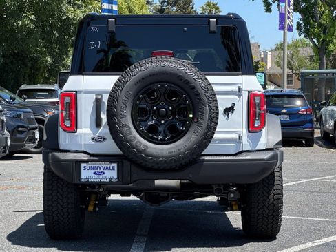 New 2026 Ford Bronco Badlands w/ Sasquatch Package AWD/4WD image 13