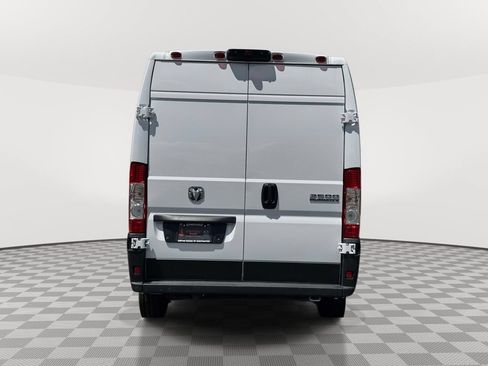 Used 2026 RAM ProMaster 2500 w/ Convenience Group FWD image 5