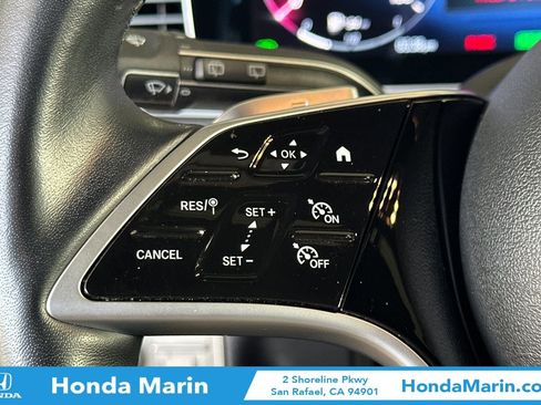 Used 2024 Mercedes-Benz GLE 450e 4MATIC image 29