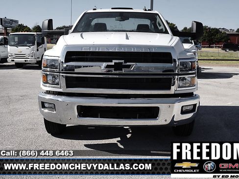 New 2023 Ford F150 LT image 2