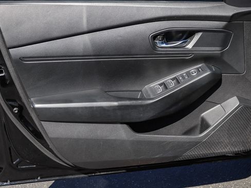 Used 2023 Honda Accord LX image 23