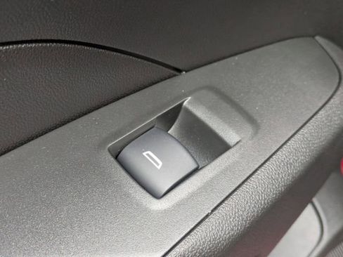 New 2026 Chevrolet Trax RS w/ Sunroof Package image 25