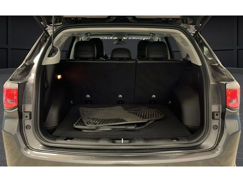 Used 2018 Jeep Compass Latitude w/ Popular Equipment Group AWD/4WD image 26