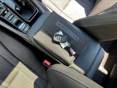 Used 2024 Honda Accord Sport image 36