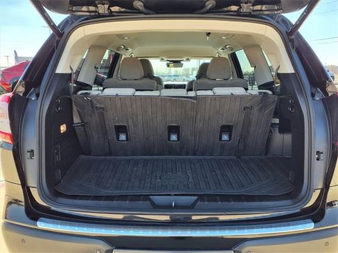 Used 2024 Subaru Ascent Premium w/ Convenience Package image 20