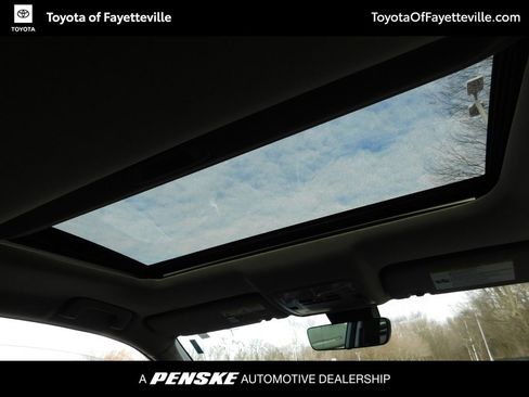 Used 2018 Toyota Highlander Limited image 6