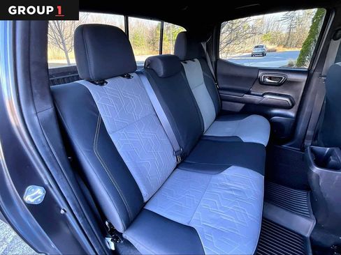 Certified 2022 Toyota Tacoma TRD Sport image 19