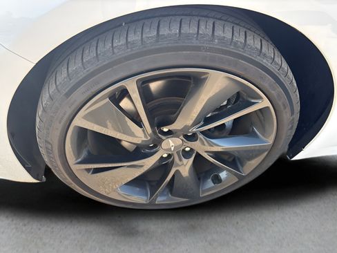 Used 2023 Genesis G70 2.0T w/ Sport Prestige Package AWD/4WD image 10
