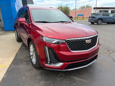 Used 2023 Cadillac XT6 Premium Luxury w/ Technology Package AWD/4WD image 5
