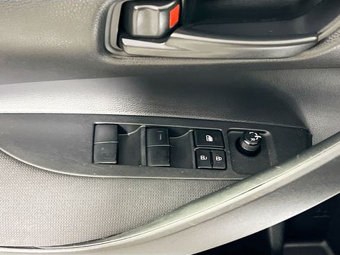 Used 2022 Toyota Corolla LE image 15