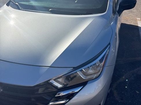 Used 2024 Nissan Versa S image 3