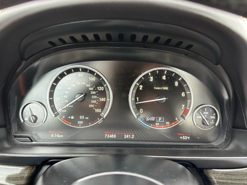 Used 2015 BMW 550i Sedan RWD image 17