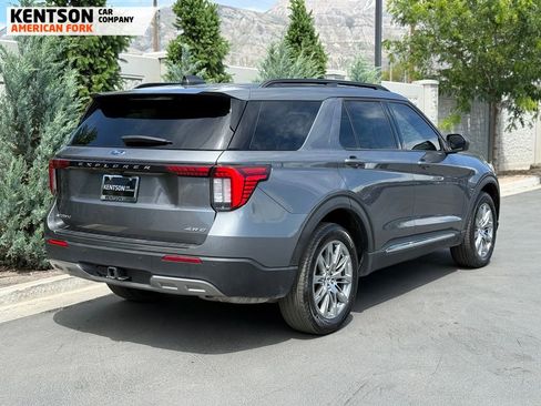 Used 2025 Ford Explorer Active w/ Active Comfort Package AWD/4WD image 7