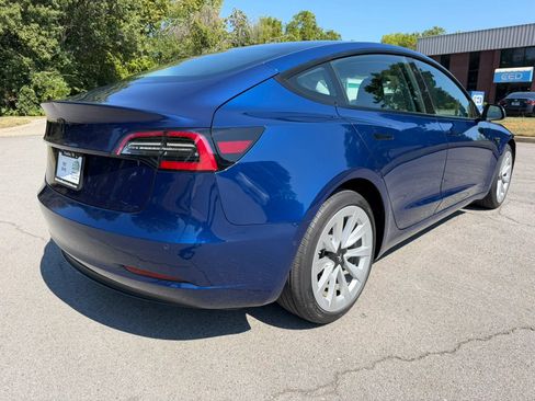 Used 2022 Tesla Model 3 Standard Range RWD image 6