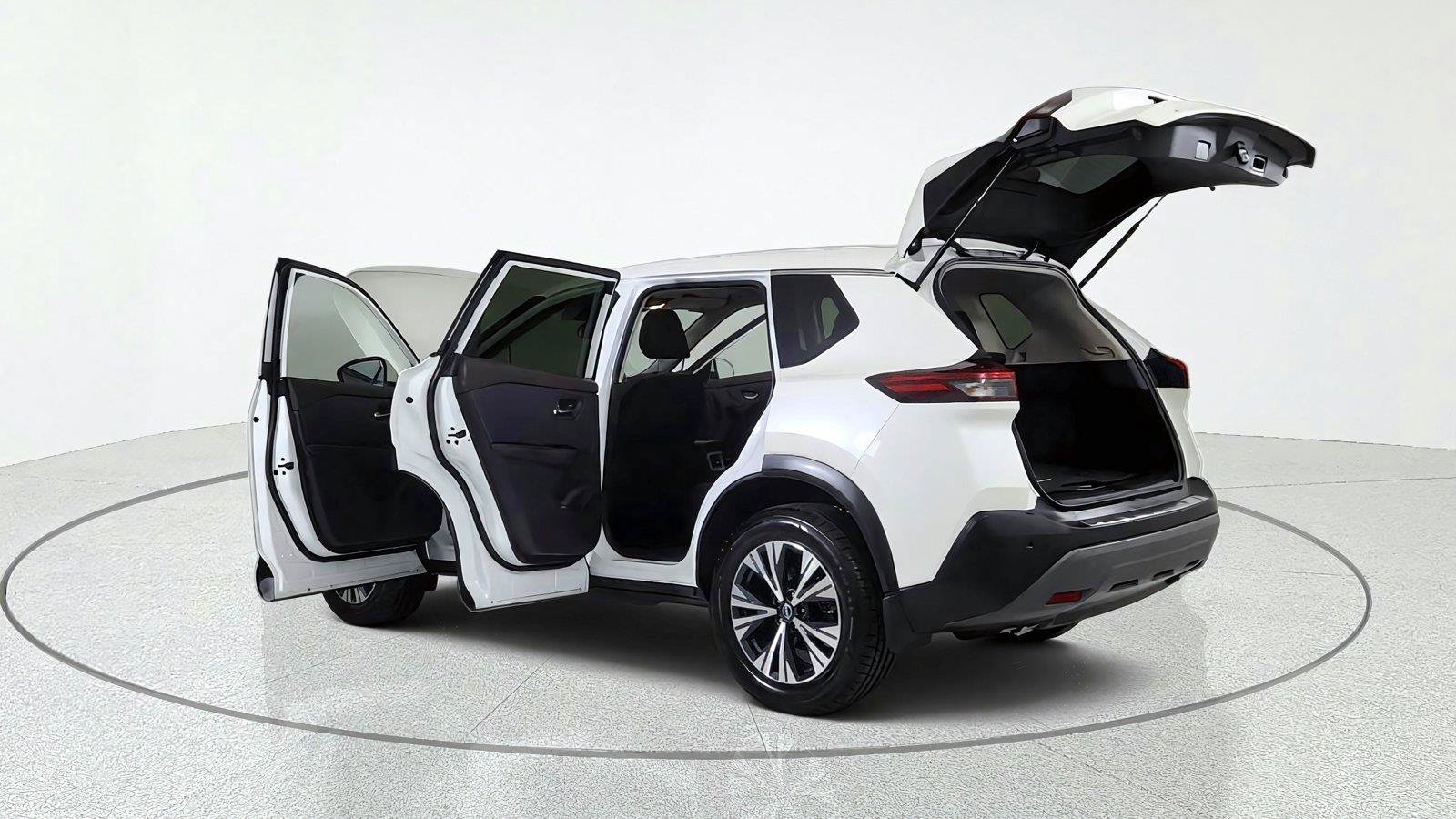 Used 2023 Nissan Rogue SV FWD image 12