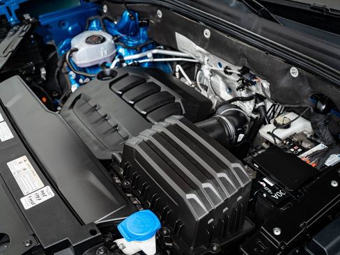 Used 2024 Volkswagen Atlas Cross Sport SEL Premium R-Line image 49