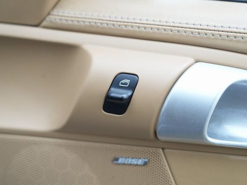 Used 2006 Porsche 911 Carrera 4 image 32