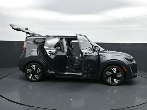 Used 2023 Kia Soul GT-Line FWD image 35