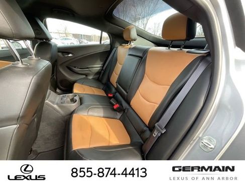 Used 2016 Chevrolet Volt Premier w/ Driver Confidence Package image 13