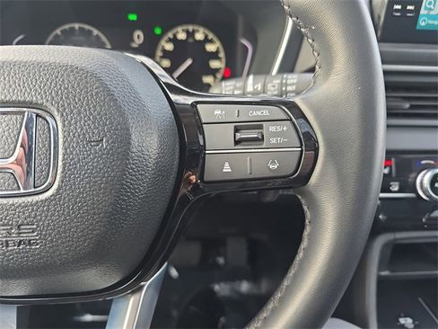 Used 2023 Honda Pilot Touring image 22