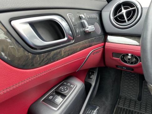 Used 2015 Mercedes-Benz SL 550 image 27
