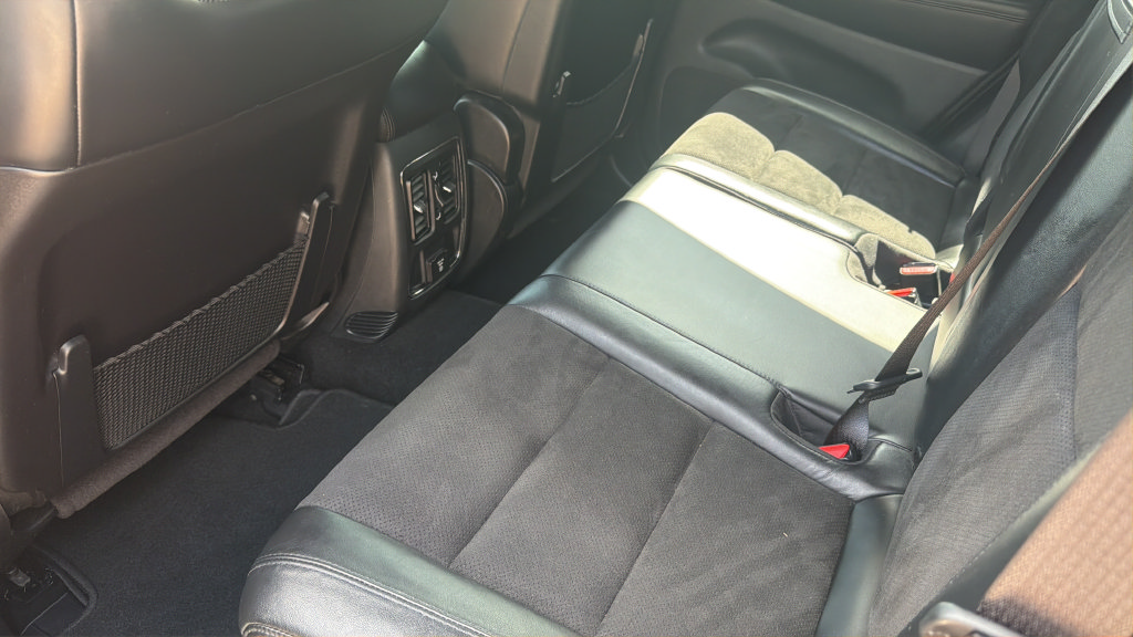 Used 2020 Jeep Grand Cherokee Altitude RWD image 28