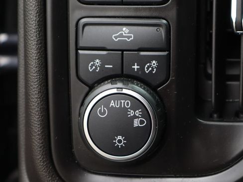 Used 2023 Chevrolet Silverado 1500 Custom AWD/4WD image 23
