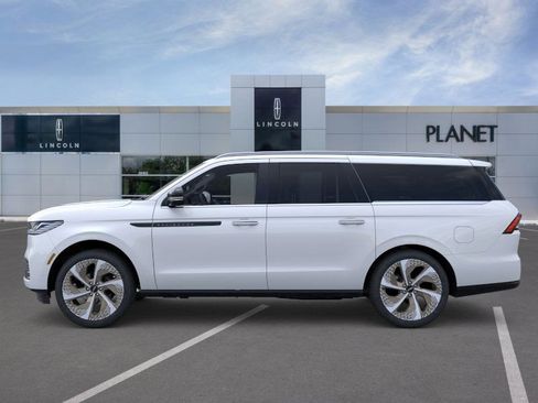 New 2026 Lincoln Navigator L Black Label image 3