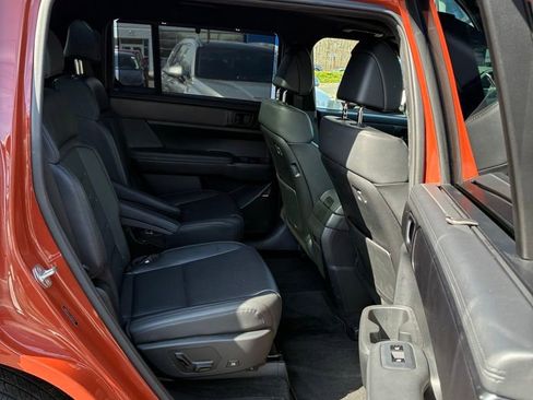 Used 2024 Hyundai Santa Fe Calligraphy image 25