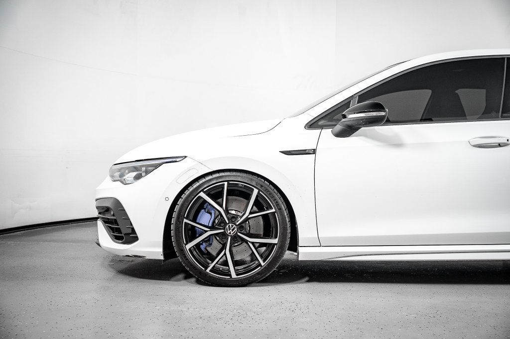Used 2024 Volkswagen Golf R AWD/4WD image 14