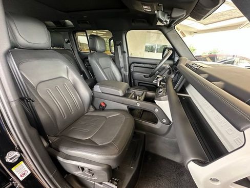 Used 2022 Land Rover Defender 110 X-Dynamic HSE AWD/4WD image 23