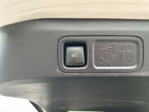 Used 2023 Lincoln Navigator Reserve image 34