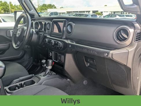 Used 2022 Jeep Wrangler Unlimited Sport AWD/4WD image 28
