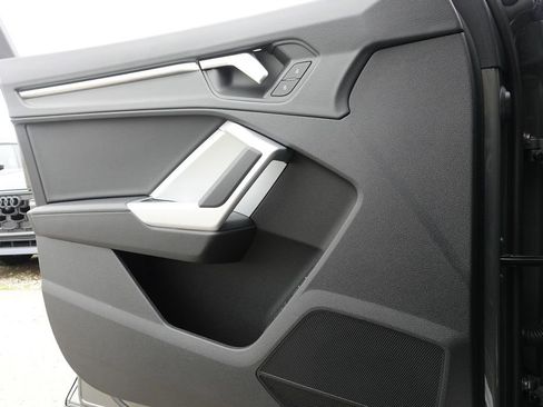 New 2025 Audi Q3 2.0T Premium image 15