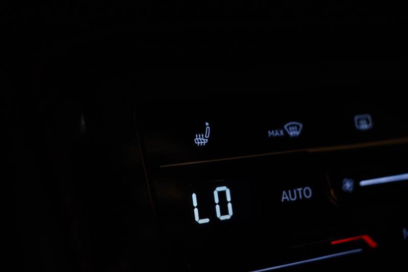 Used 2024 Volkswagen Tiguan Wolfsburg Edition AWD/4WD image 22