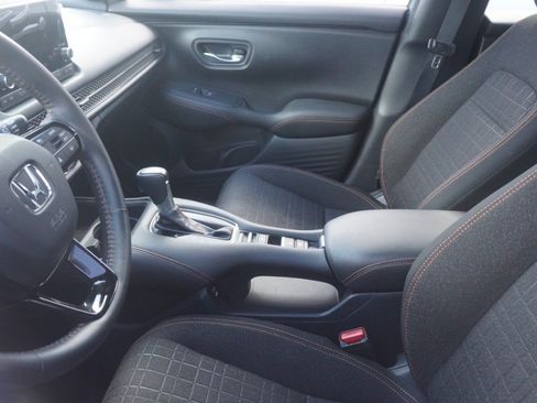 Used 2024 Honda HR-V Sport image 8
