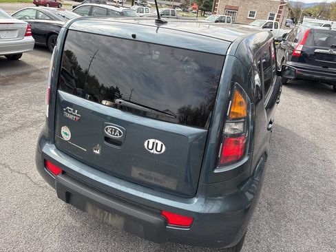 Used 2011 Kia Soul + w/ Audio Pkg image 11