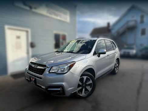 Used 2018 Subaru Forester 2.5i Premium AWD/4WD image 1