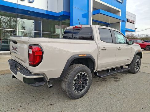 Used 2026 GMC Canyon AT4 image 6