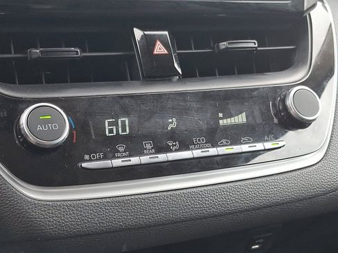 Used 2024 Toyota Corolla LE FWD image 16