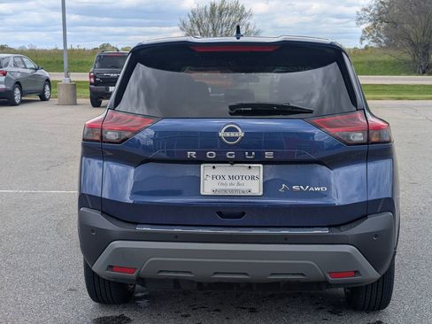 Used 2023 Nissan Rogue SV AWD/4WD image 5