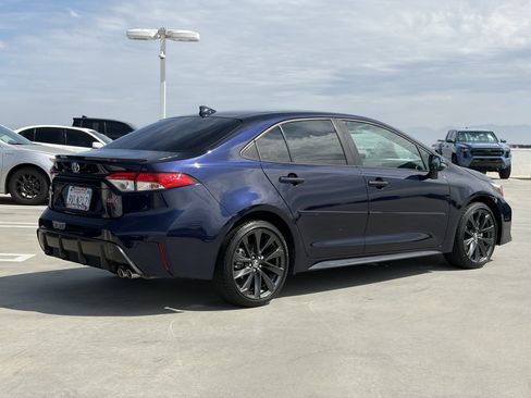 Certified 2024 Toyota Corolla SE w/ SE Premium Package FWD image 3