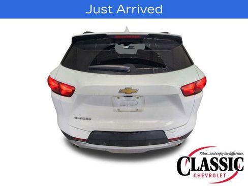 Used 2021 Chevrolet Blazer LT w/ Sound & Technology Package FWD image 7