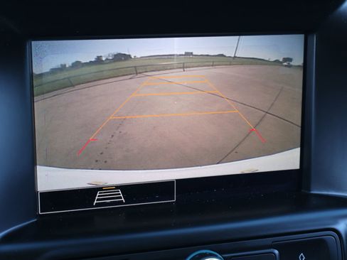 Used 2023 GMC Terrain SLE w/ Driver Convenience Package FWD image 20